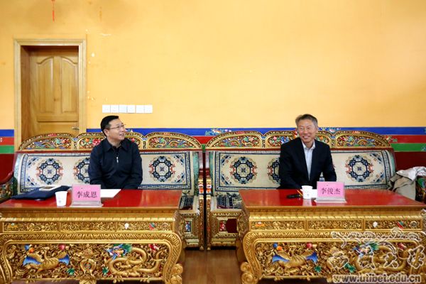 大连理工大学与西藏大学合作座谈会在拉萨召开